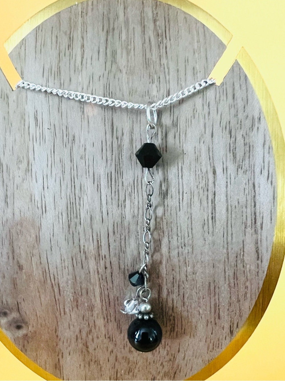 Elegant Black and Silver Pendant Necklace